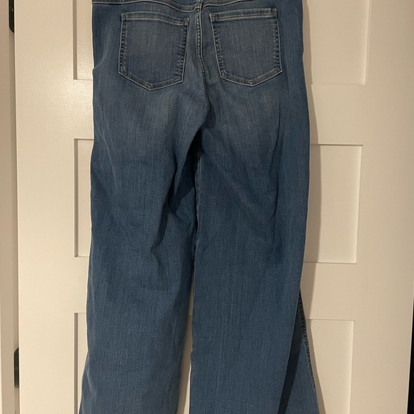 Classic Blue Women's Jeans - Picture 3 of 3